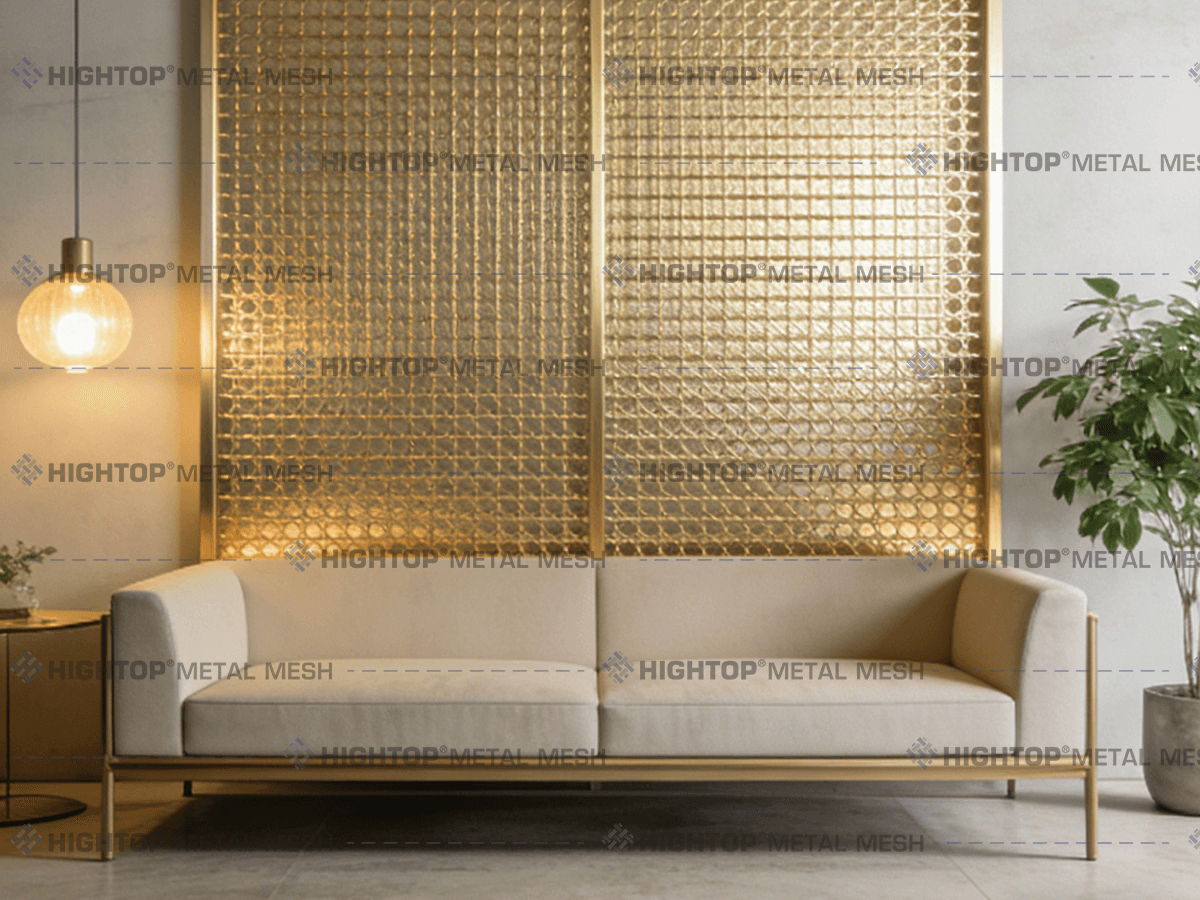 Decorative crimped wire mesh for living rooms