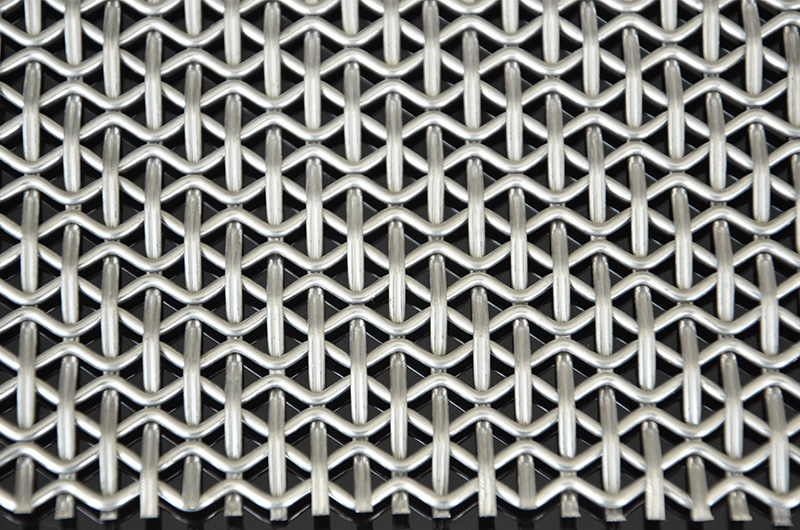 AR04
